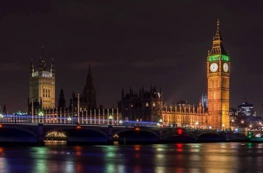  عکس برج ساعت لندن در شب