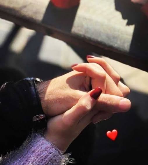  تصویر دست های زوج با کیفیت بالا