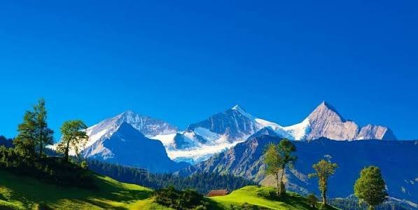  عکس با کیفیت از منظره کوهستان برای زمینه موبایل