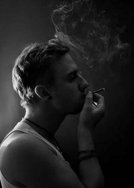  عکس مرد سیگاری جذاب با کیفیت بالا