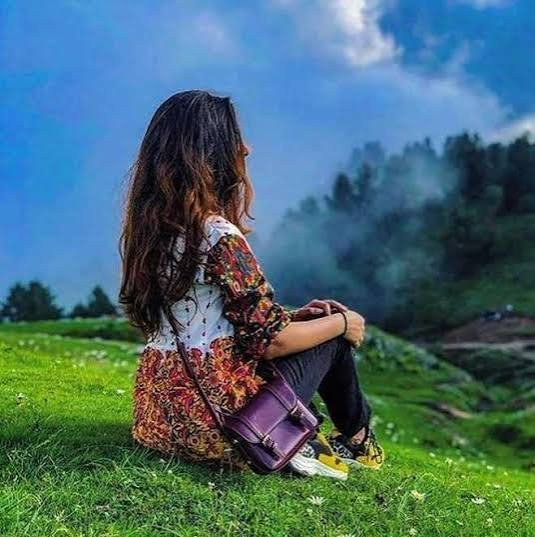  عکس پروفایل دختر در مزرعه با کیفیت HD
