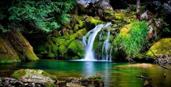  عکس آبشارهای طبیعی با کیفیت بالا