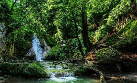  عکس آبشارهای طبیعی با کیفیت بالا