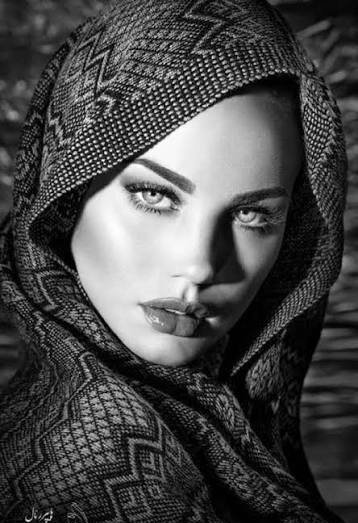  عکس پرتره مدل زن با چهره زیبا