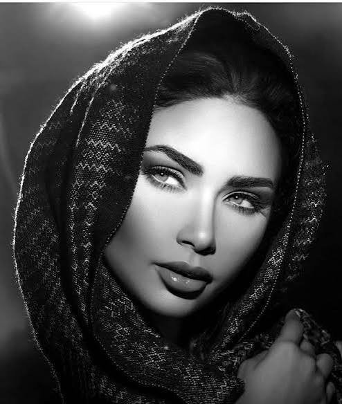  عکس پرتره زن