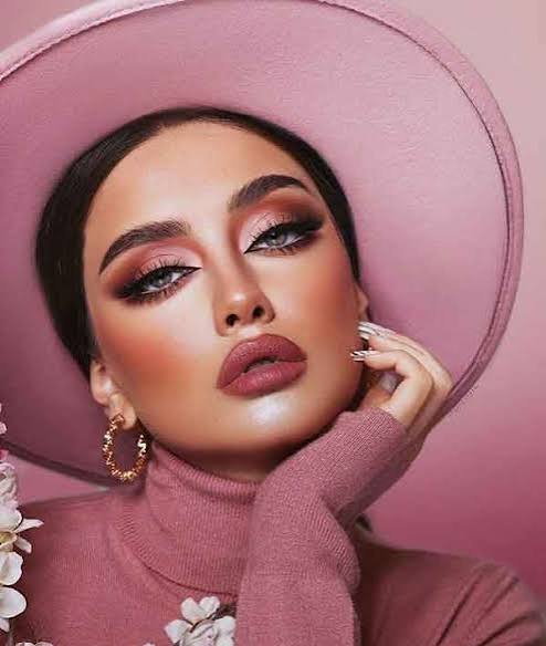  عکس دختر مدل با آرایش حرفه ای