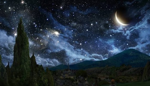  عکس ماه کامل در آسمان شب با کیفیت بالا