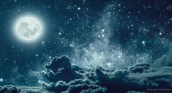  عکس ماه کامل در آسمان شب با کیفیت بالا
