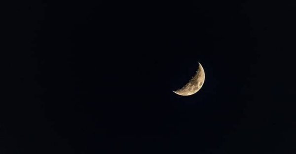  عکس ماه کامل در آسمان شب با کیفیت بالا